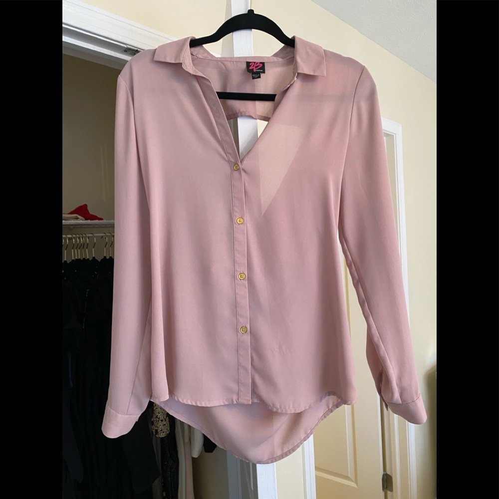 NWOT Beautiful 2B Bebe Pink blouse